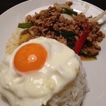 ティーヌン - ガパオ