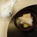 きんとき - 焼き茄子を添えた汁飯は出汁をかけます
      