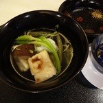 きんとき - 椀　：　鯒、じゅんさい、椎茸、焼豆麩、三つ葉、アスペルジュソパージュ