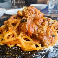 キャプテンズワーフ - パスタ：羊と自家製ベーコンのナポリタン