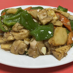 太興飯店 - これも初！ピーマンと鶏肉炒め