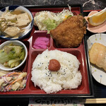 琥珀 - 日替弁当880(ドリンク付き)