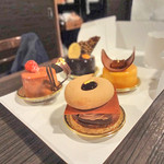 深夜に、ケーキを出前してもらった。♡♡　