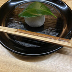 一本杉 川嶋 - 椿餅　出来立て熱々