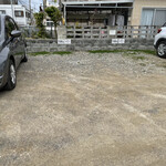 平良商店 - 裏の駐車場
