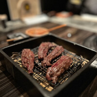 Let it Beef - 名物みつば牧草牛ハラミわら焼き