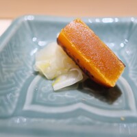 くるますし - 出来立ての自家製からすみ。ゆず大根と。