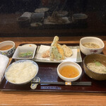 Uosai Naori - 日替わり定食   700円