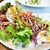 ASTERISCO - 料理写真:彩り良いウェルCOMEサラダ。玉ねぎドレッシング