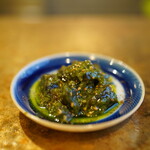 さんま黒焦げ食堂 - ピータン青葱花椒ソース