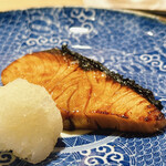 新ばし 星野 - ぶりの背中のつけ焼き