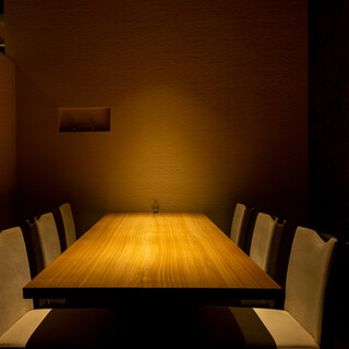 6名から8名個室◆日本の趣を大切にした空間は至福の時間