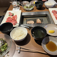 焼肉うしごろ 表参道店 - 