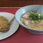 Hanchan Ra-Men - 半チャンラーメン650円