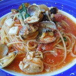 Ｌａ毛利 ターブルペイザンヌ - 海の幸のスパゲティ（トマト）（当日はあおりいか、ひおうぎ貝、あさり）