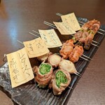 炭火焼鳥と博多名物野菜巻串 焼きんしゃい - 