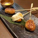 炭火焼鳥と博多名物野菜巻串 焼きんしゃい - 