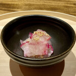 温石 - 赤蕪の胡麻酢和え