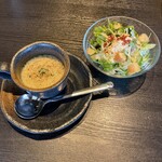 石焼生パスタ 蔵之助 - セットのほっこりスープとディッシュサラダ