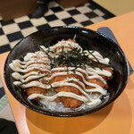 Dainingu Han - 唐マヨ丼