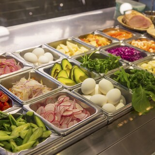 ◎身体が喜ぶランチを。野菜が取れる自分だけのオリジナルランチ