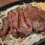 ハドウス レイクタウン店 - カットロースステーキランチ 240g。レアでオーダーしました。