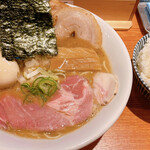 焼きあご煮干しらぁめん はなかぜ - 特製焼きあご煮干し濃厚らぁめん(¥1,170)+ライス(¥200)