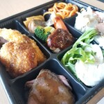 トラットリア バンビーノ - 9割幕の内弁当