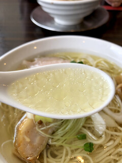Ramen Kengou - 綺麗なスープ