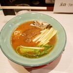 柳麺 呉田 - フカヒレ姿煮ラーメン2100円