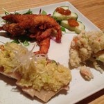 活海老バル orb 中華 - ◆前菜盛（ソフトシェルシュリンプの五香唐揚げ、海老山椒ポテサラ、蒸し鶏～葱生姜ソース、加賀太胡瓜　うに醤油のせ）