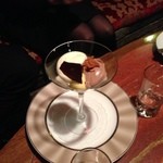 横浜うかい亭 - ホワイト・ミルク・ビターチョコレートのパフェ