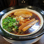 金久右衛門 - 大阪ブラック＋ニンニクトッピング　１７杯目