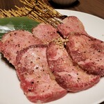 Meieki De Yakiniku Douraku - 