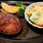 ウェリントン - 日替りディナーB和セットの匠ハンバーグと鶏グラタン