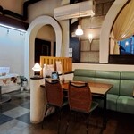 ウェリントン - 店内