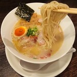 ハルオ サンタダ - 麺のリフトアップ