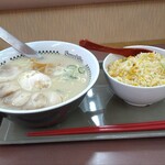 スガキヤ - 特製ラーメン大盛りとチャーハン大盛り