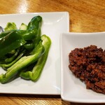 和酒・煮込み らいどん - 肉味噌ピーマン