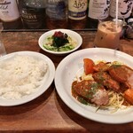 FINE - 豚ヒレ肉のソテー　ピクルストマトとオニオンデミクリームソース