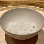 温石 - 炊きたてのご飯（静岡県牧之原市のコシヒカリ米）