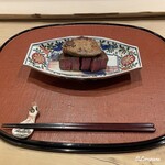 御料理 寺沢 - いわて牛のザブトンにホロホロ鳥の白レバーの味噌漬焼