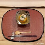 御料理 寺沢 - 白子の玉地締めの柚子釜に天然とら河豚の焼白子