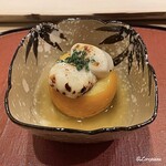 御料理 寺沢 - 白子の玉地締めの柚子釜に天然とら河豚の焼白子