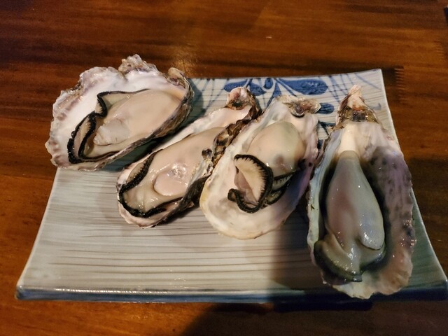 Dinig Revol Bar photo 5