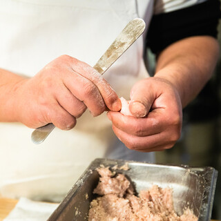 Xiaolongbao made by authentic craftsmen