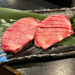 Yakiniku Fudoushin - 厚切りタンは柔らかくて美味い　以下全て一人前です