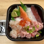 荒海 丼丸 - 料理写真:うみまる丼　並