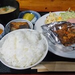 Sunakku Kissa Sono - サービスランチ焼き肉