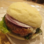 3& - 【博多サバーガー　３９０円】